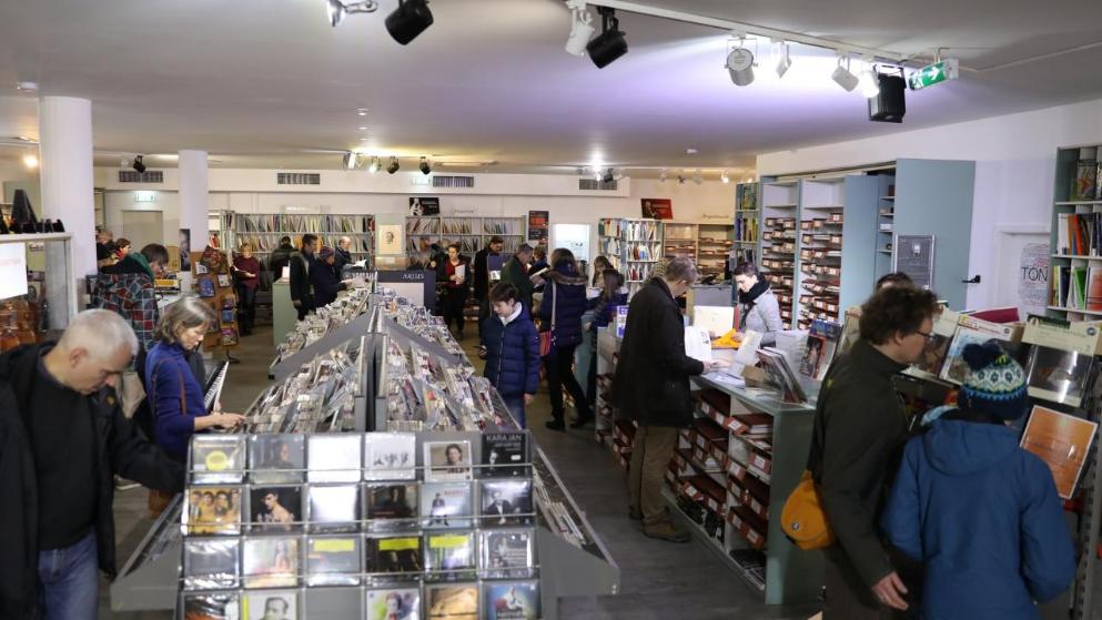 2,w=993,q=high,c=0.bild3