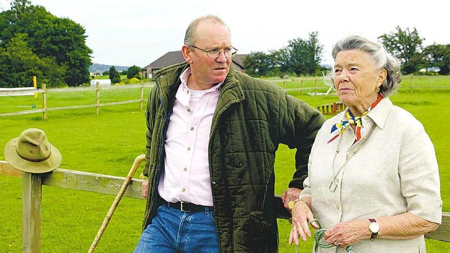 5,w=993,q=high,c=0.bild