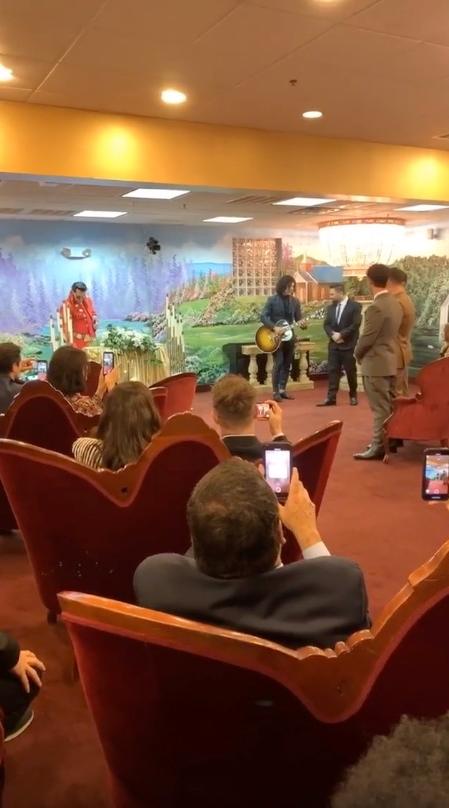 1,w=756,q=high,c=0.2bild