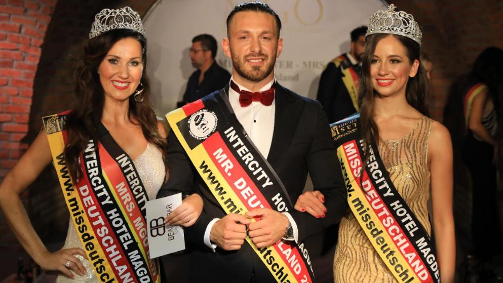 2,w=993,q=high,c=0.bild