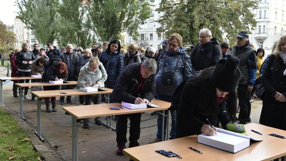 1,w=993,q=high,c=0.bild