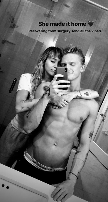 Miley Cyrus & Cody Simpson