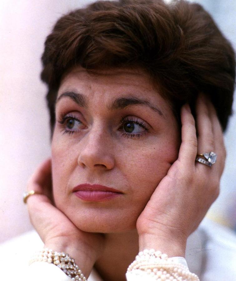 Sharon Osbourne (1989 m.)